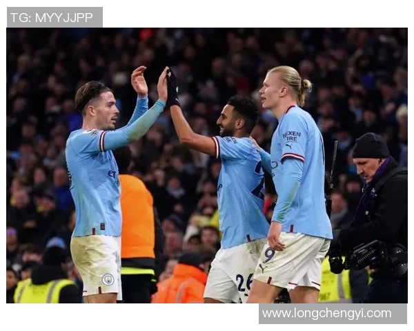 足总杯激战曼城与热刺握手言和乌龙球成比赛转折点引发热议