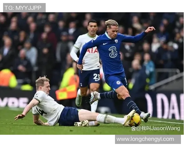 世界杯精彩对决多特蒙德凭帽子戏法力克切尔西全场沸腾